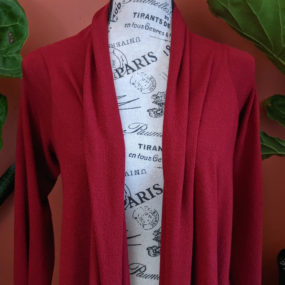 Deep Red Open Front High Low Cardigan - Picture 2 of 10